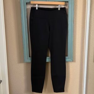 Lululemon Black Wander Pants 8